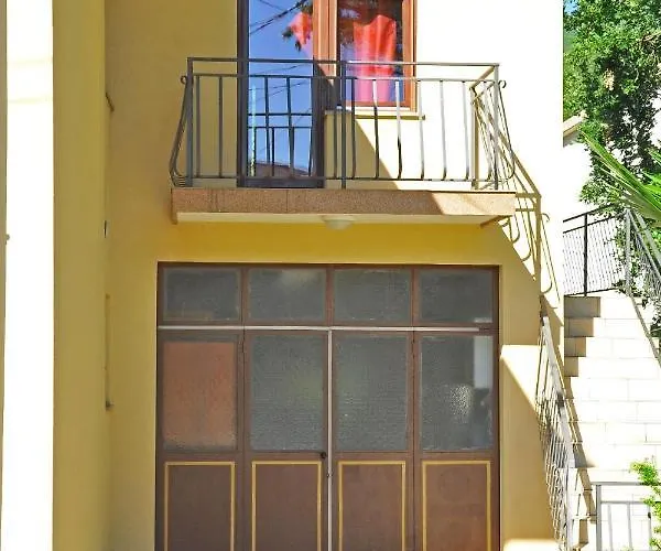 Opric 7728a Διαμέρισμα