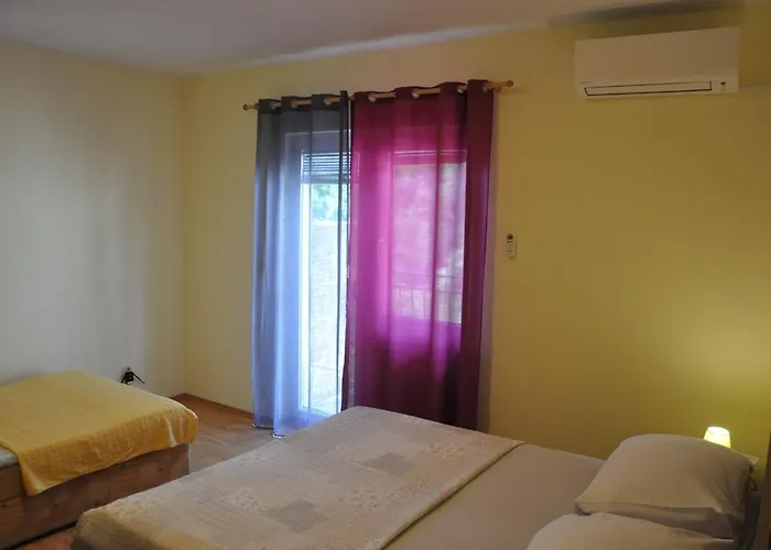 Opric 7728a Διαμέρισμα